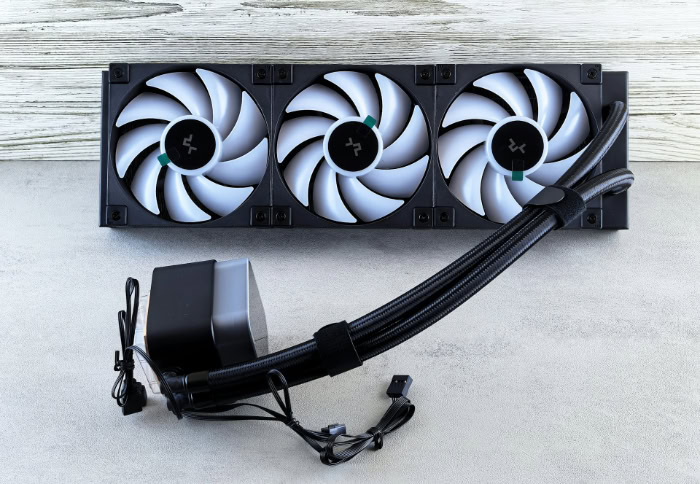 AIO liquid cooler with three white fans