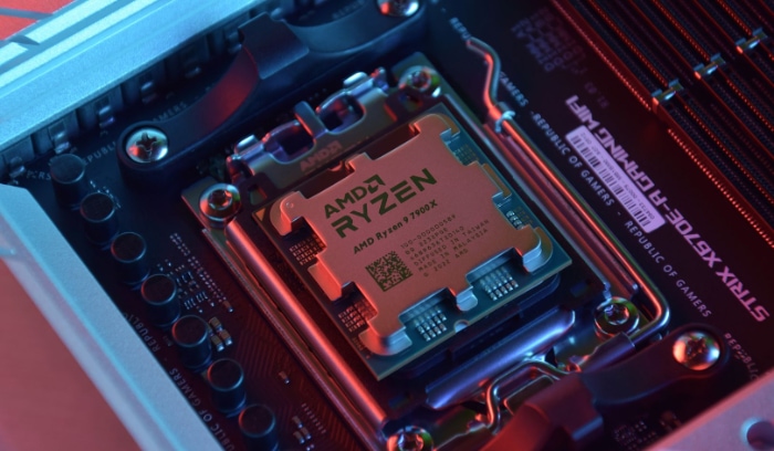 AMD Ryzen 7900X CPU seated on a ROG STRIX motherboard