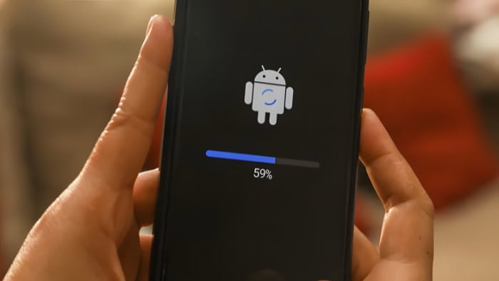 Android phone at 59 percent progress during system reset