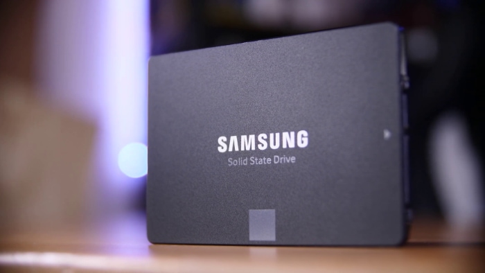 Black samsung SSD