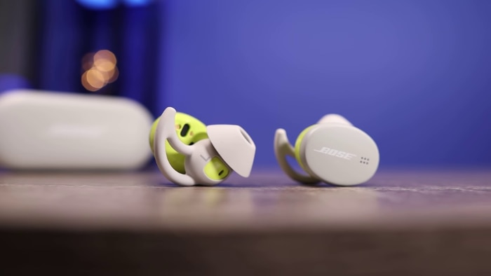 Bose Sport Earbuds Close-up 2