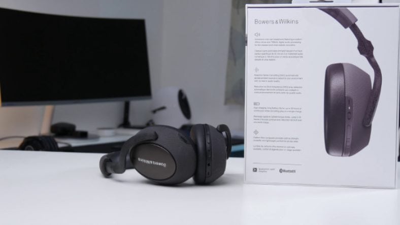 Black Bowers & Wilkins PX7 near box on white table