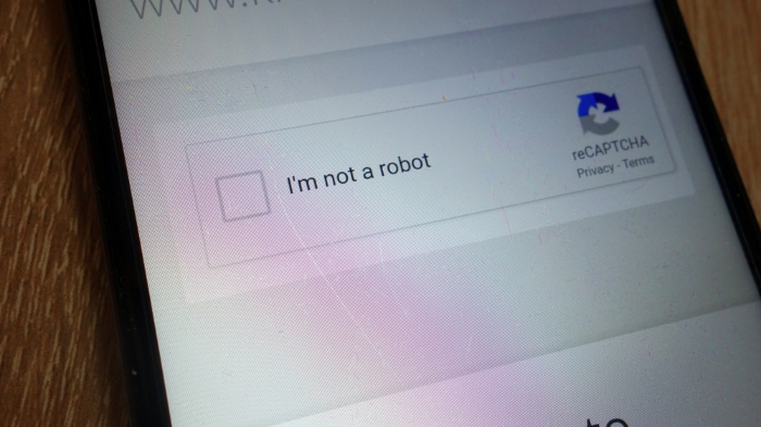 Captcha im not a robot on smartphone