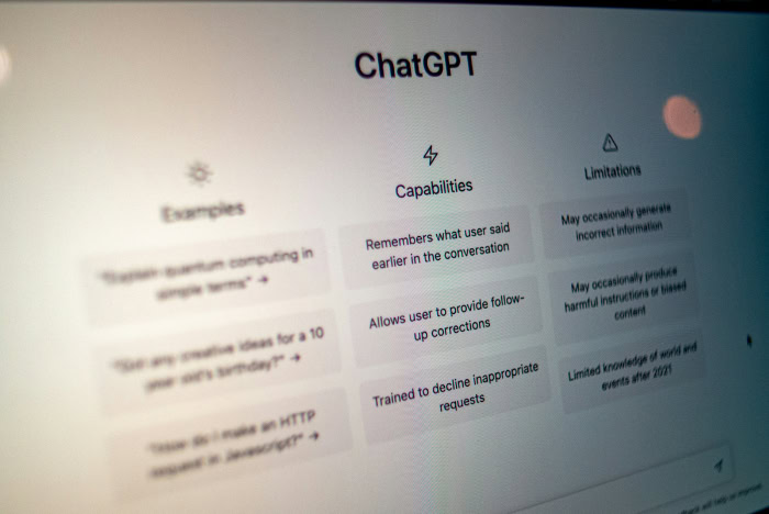 ChatGPT web interface displaying examples capabilities limitations