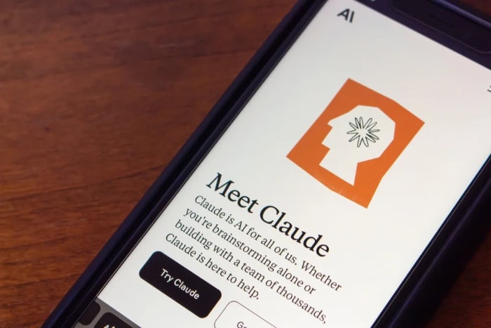 Claude AI app interface showing logo and welcome screen