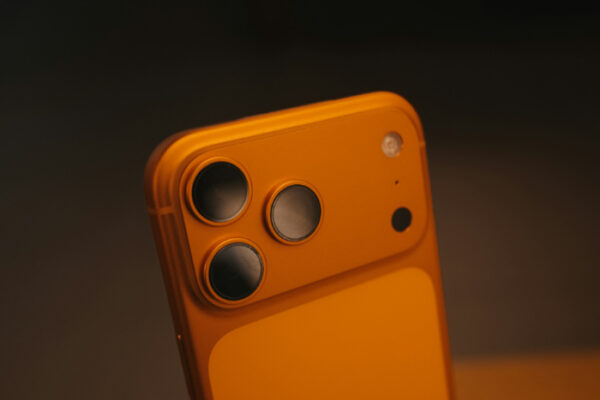 Why Do Smartphones Have Multiple Cameras? The Real Reason