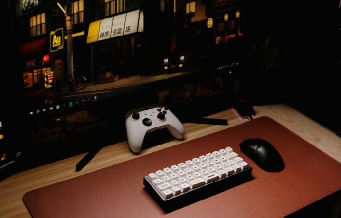 Gaming setup with controller keyboard monitor
