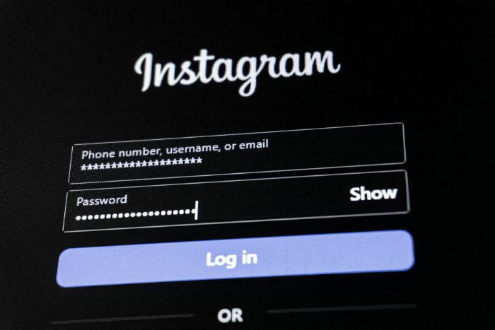 Instagram login screen with username and password fields