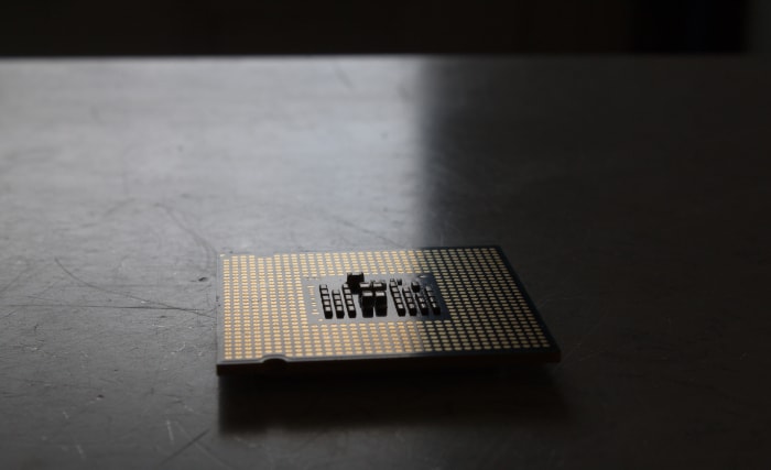 Intel CPU pins