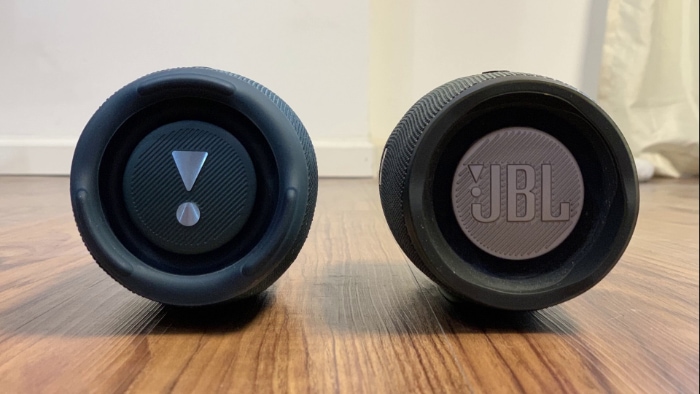 Side view of JBL Charge 4 and Charge 5 on wooden floors