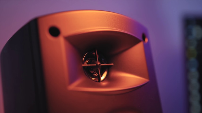 Klipsch ProMedia 2.1 Close up 2