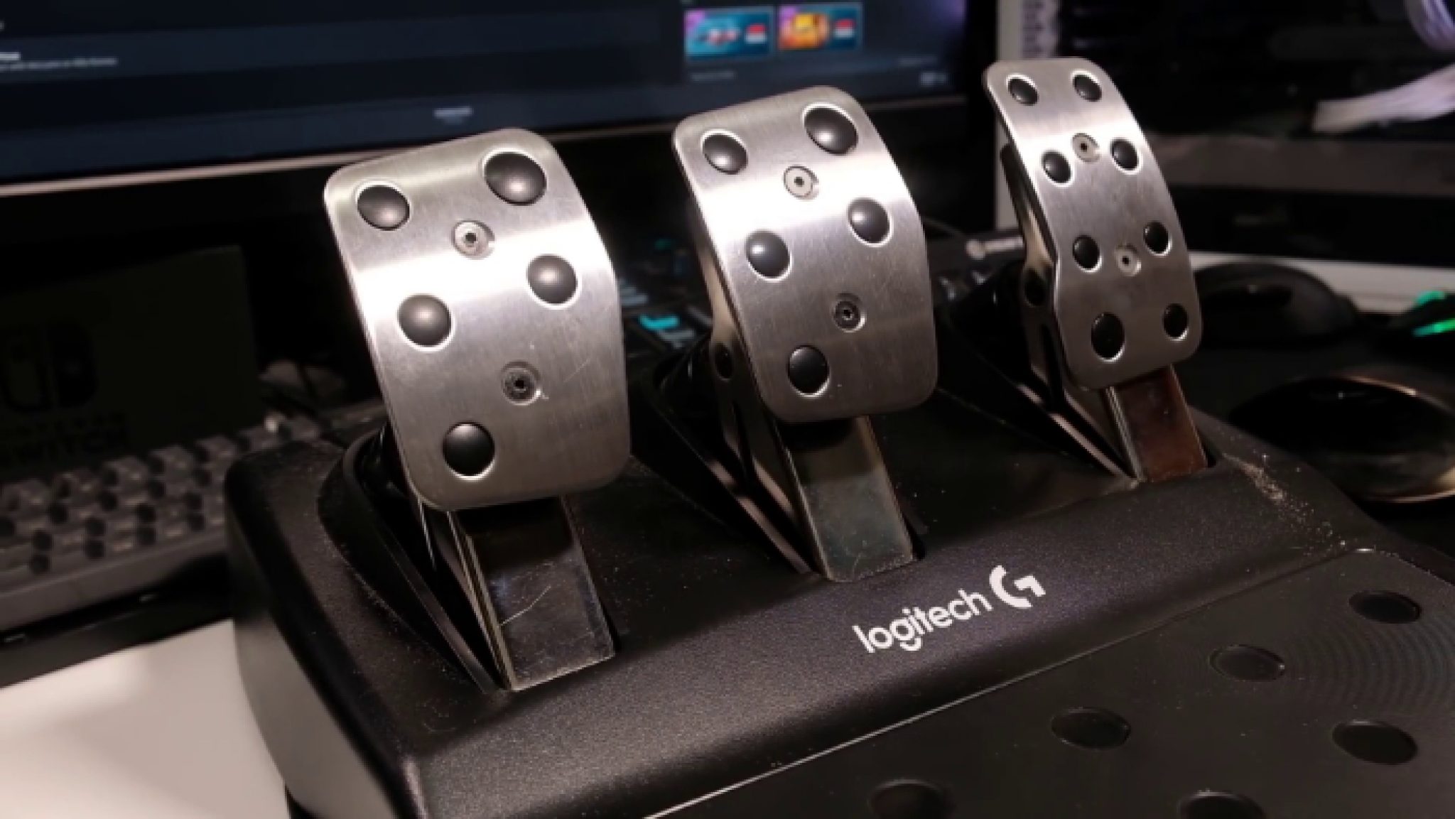 Thrustmaster T150 vs. Logitech G29 Which Is the Best? Tech Review Advisor