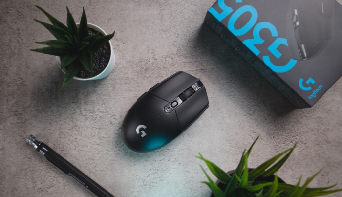 Logitech G305 1