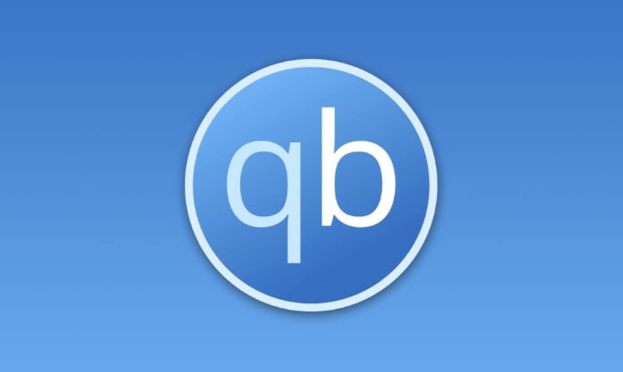 Qbittorrent logo on gradient background