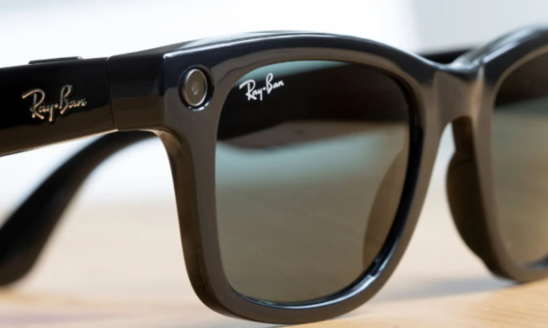Ray Ban Meta smart glasses with camera lens