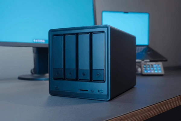 Ugreen NASync DXP4800 4 bay NAS enclosure on desk resized