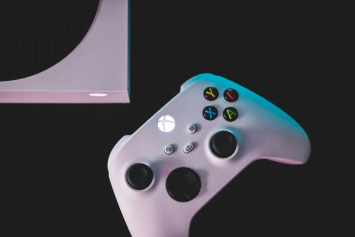 White Xbox Series S console and controller