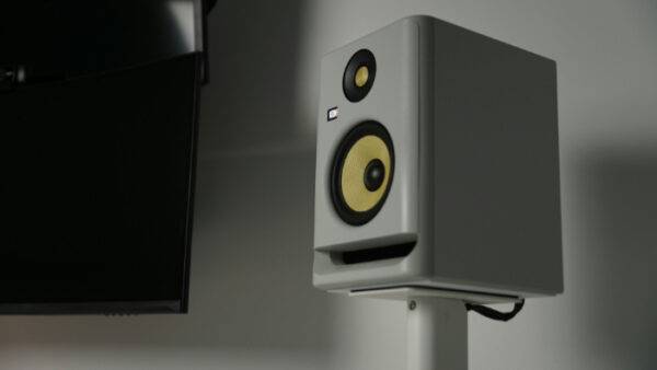 Dolby Atmos vs. DTS:X: Which Format Wins?
