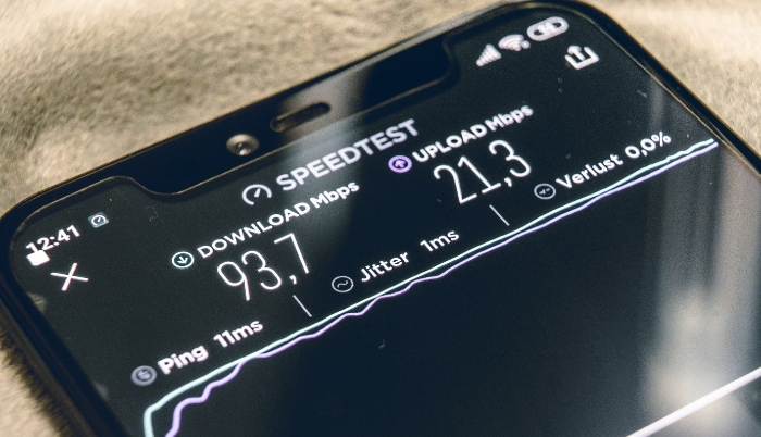 Wifi speed test on black smartphone