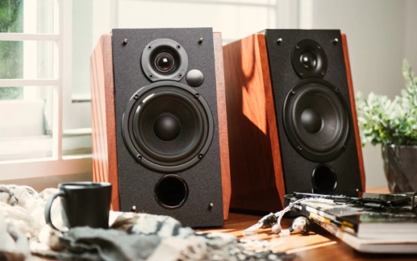 How To Make Wired Speakers Wireless: 3 Easy Methods