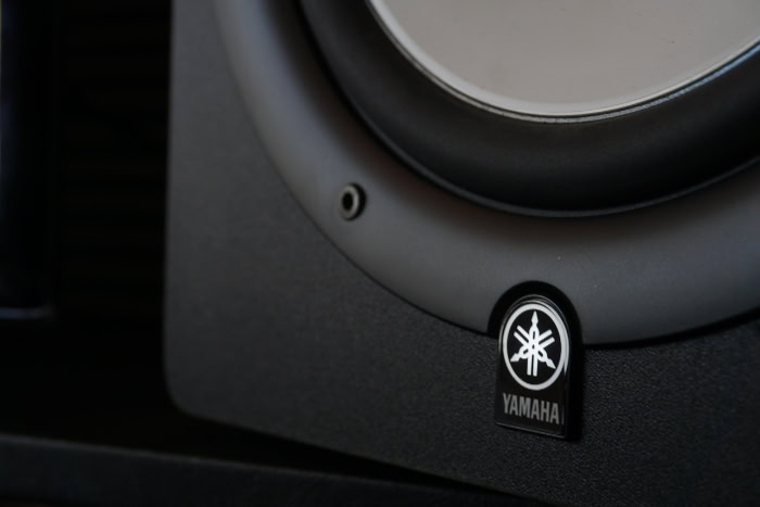 Yamaha speaker woofer with brand logo