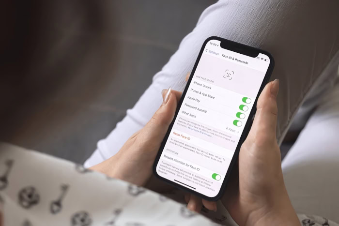 iPhone Face ID and Passcode settings screen open